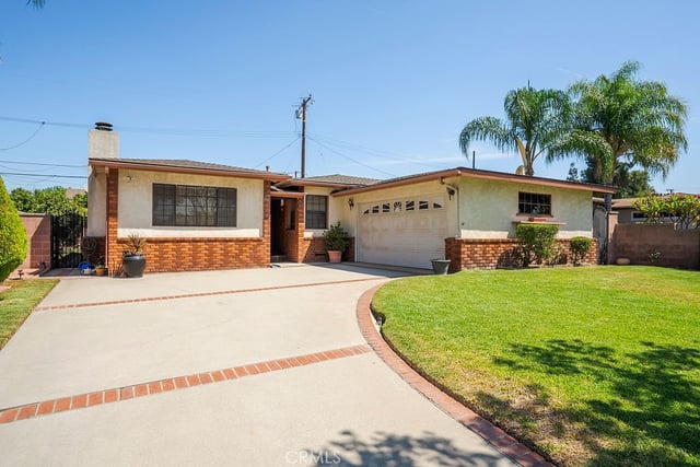 347 W Alcross, Covina, CA 91722 — photo 5 of 43