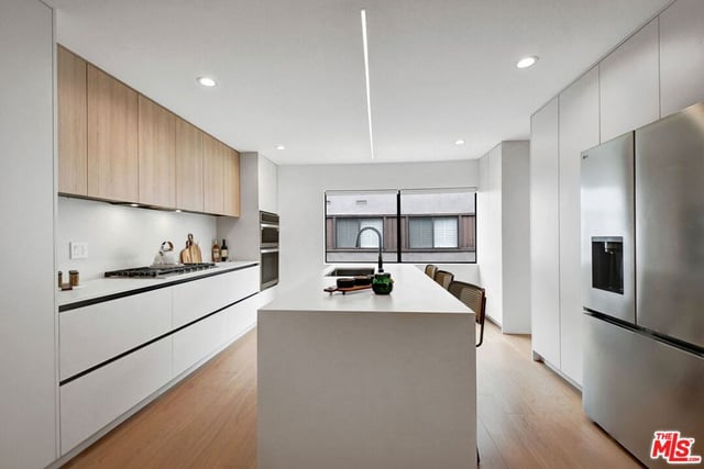 4622 Glencoe Avenue 4, Los Angeles, CA 90292 — photo 18 of 58