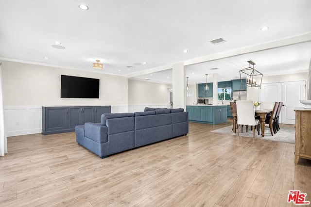 7550 Ruffner Avenue, Van Nuys, CA 91406 — photo 15 of 43