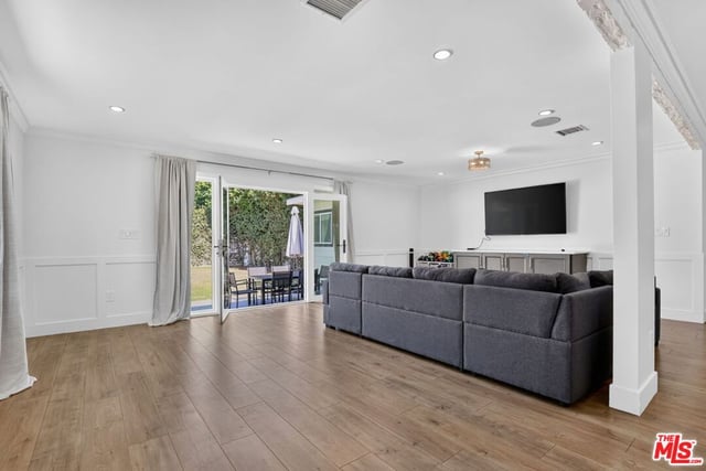 7550 Ruffner Avenue, Van Nuys, CA 91406 — photo 17 of 43