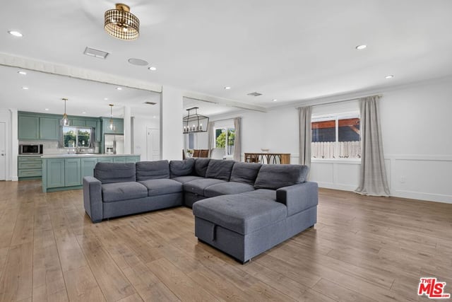 7550 Ruffner Avenue, Van Nuys, CA 91406 — photo 18 of 43
