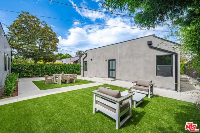 348 S Orange Drive, Los Angeles, CA 90036 — photo 18 of 62