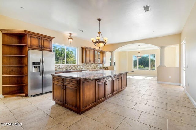 798 S Ventura Street, Fillmore, CA 93015 — photo 9 of 40