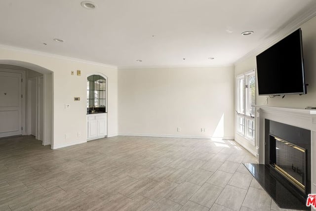 1278 S Camden Drive 103, Los Angeles, CA 90035 — photo 3 of 16