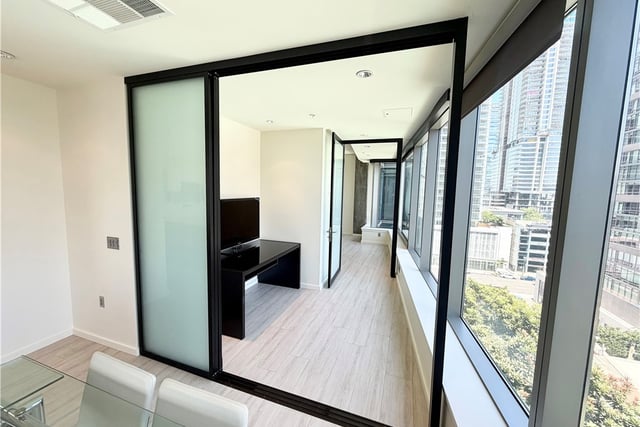 1155 S Grand Avenue 1017, Los Angeles, CA 90015 — photo 15 of 30