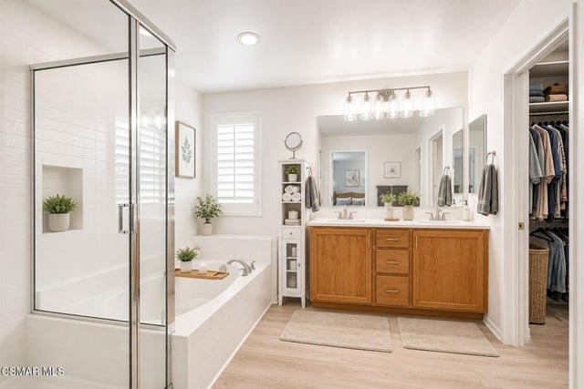 237 Galway Lane, Simi Valley, CA 93065 — photo 14 of 33