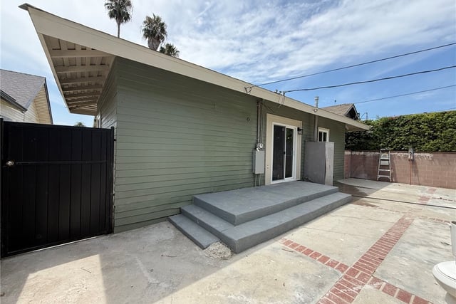 1481 W 49th, Los Angeles, CA 90062 — photo 15 of 16