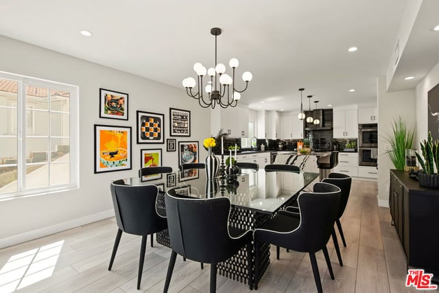 21490 Arcos Drive, Woodland Hills, CA 91364 — photo 15 of 38