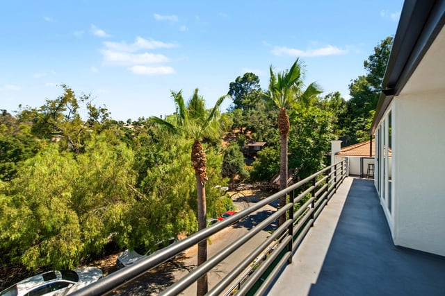 21490 Arcos Drive, Woodland Hills, CA 91364 — photo 18 of 38