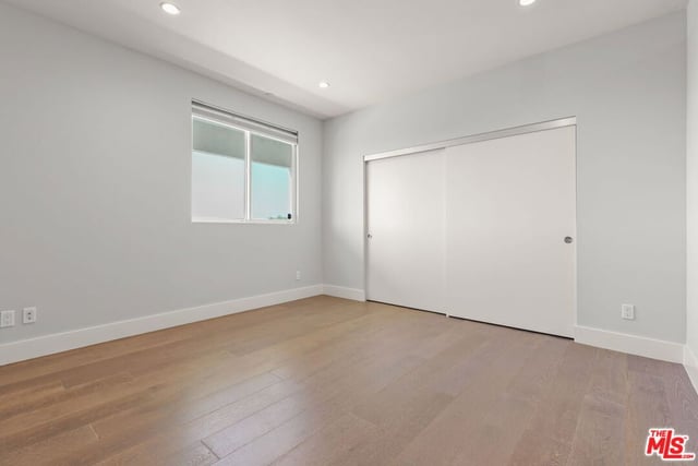 935 N Hudson Avenue 401, Los Angeles, CA 90038 — photo 13 of 29