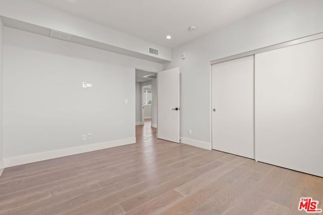 935 N Hudson Avenue 401, Los Angeles, CA 90038 — photo 19 of 29