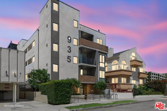 935 N Hudson Avenue 401, Los Angeles, CA 90038 — photo 28 of 29