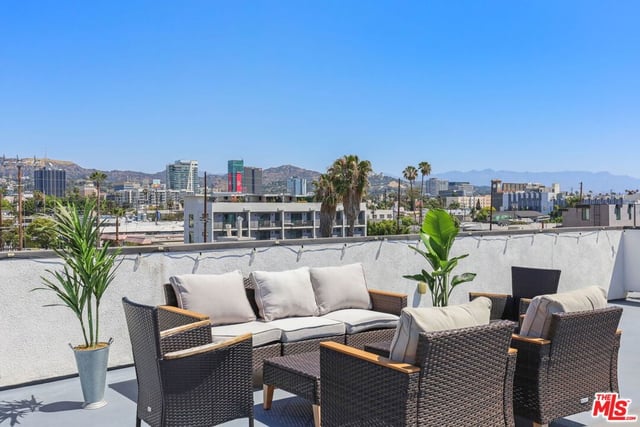 935 N Hudson Avenue 401, Los Angeles, CA 90038 — photo 4 of 29
