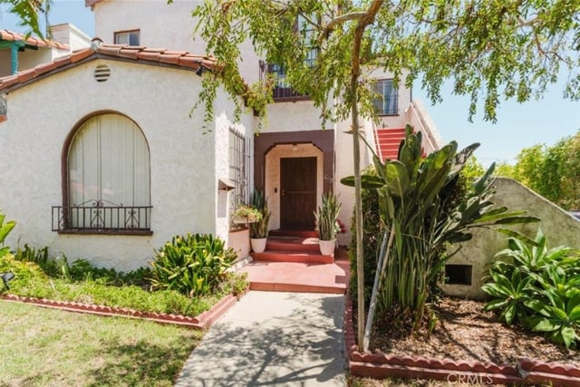 1332 Masselin Avenue A&B, Los Angeles, CA 90019 — photo 3 of 45