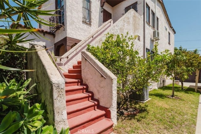1332 Masselin Avenue A&B, Los Angeles, CA 90019 — photo 8 of 45