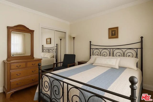 21620 Burbank Boulevard 9, Woodland Hills, CA 91367 — photo 9 of 14