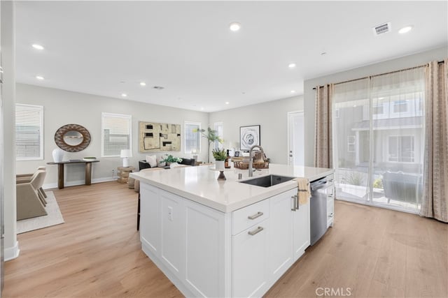 27014 Goldfields Court, Valencia, CA 91381 — photo 13 of 54