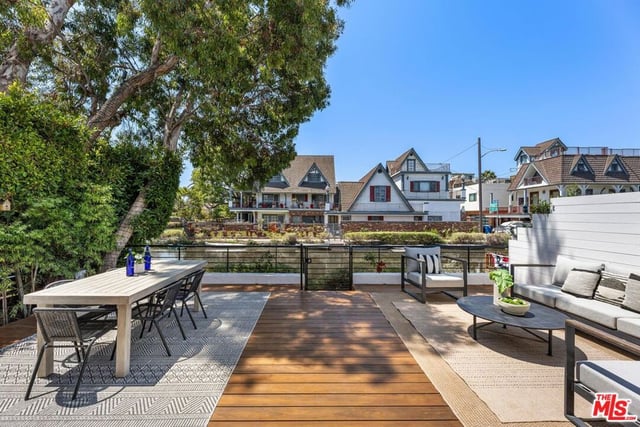 2331 Eastern Canal, Venice, CA 90291 — photo 16 of 60
