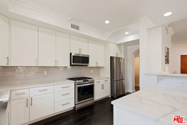 1862 S Bentley Avenue 202, Los Angeles, CA 90025 — photo 21 of 58
