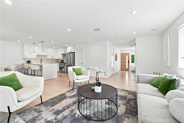 13369 W Cellest Parkway, Pacoima, CA 91331 — photo 2 of 45