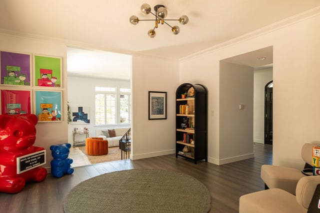 3891 Sepulveda Boulevard, Sherman Oaks, CA 91403 — photo 3 of 19