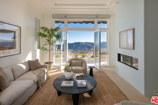 16658 Calle Brittany, Pacific Palisades, CA 90272 — photo 2 of 43