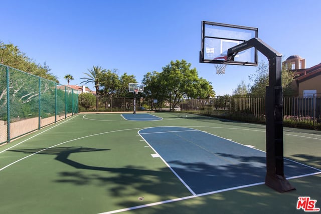16658 Calle Brittany, Pacific Palisades, CA 90272 — photo 39 of 43