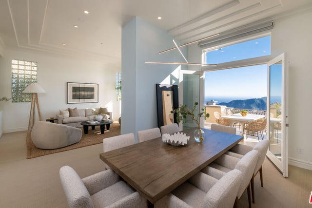 16658 Calle Brittany, Pacific Palisades, CA 90272 — photo 4 of 43