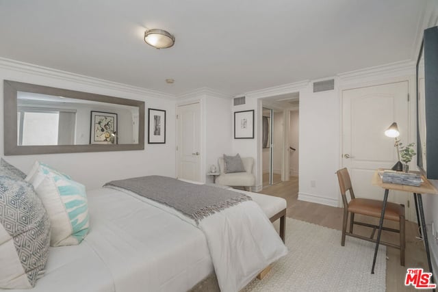 11723 Mayfield Avenue 4, Los Angeles, CA 90049 — photo 25 of 31