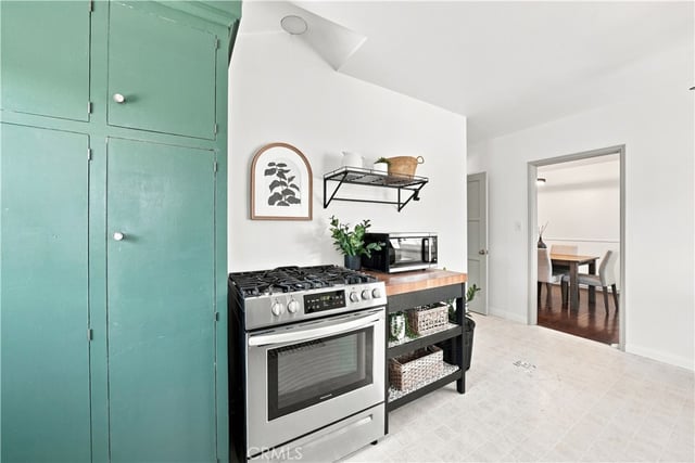 528 W Burnett, Long Beach, CA 90806 — photo 9 of 39