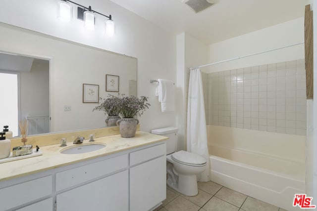 18515 Mayall Street K, Los Angeles, CA 91324 — photo 26 of 31