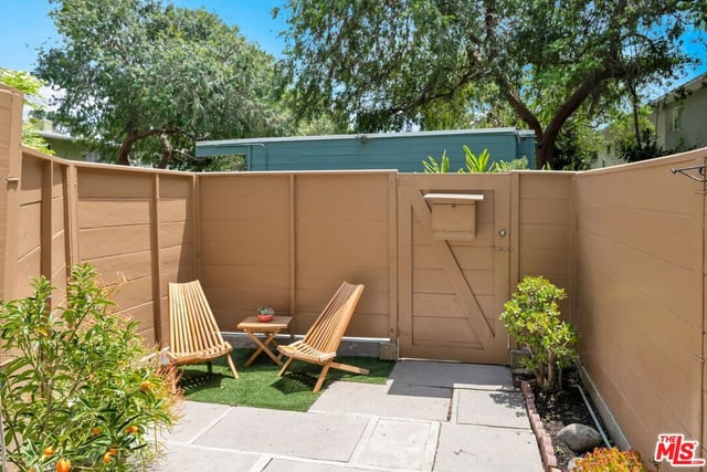 5226 Village Green, Los Angeles, CA 90016 — photo 25 of 38