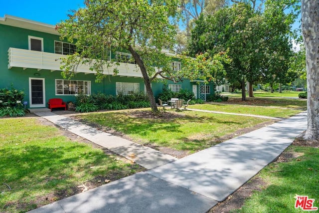 5226 Village Green, Los Angeles, CA 90016 — photo 27 of 38
