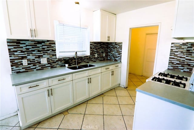 1126 E 106th Street, Los Angeles, CA 90002 — photo 23 of 42