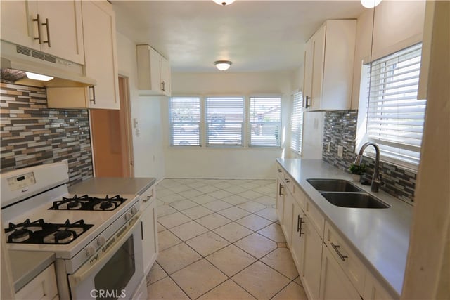 1126 E 106th Street, Los Angeles, CA 90002 — photo 28 of 42
