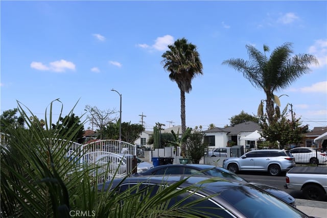 1126 E 106th Street, Los Angeles, CA 90002 — photo 7 of 42