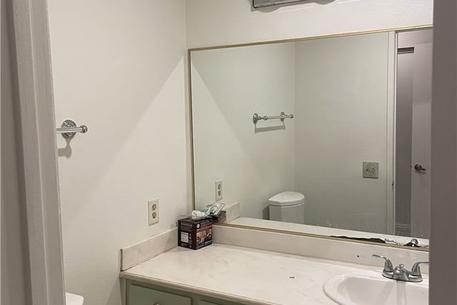 25255 Avenida Dorena, Newhall, CA 91321 — photo 17 of 30