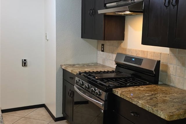25255 Avenida Dorena, Newhall, CA 91321 — photo 9 of 30