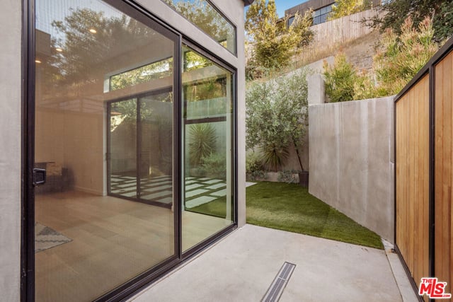 3949 N Glenalbyn Drive, Los Angeles, CA 90065 — photo 22 of 34