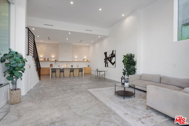 3949 N Glenalbyn Drive, Los Angeles, CA 90065 — photo 6 of 34