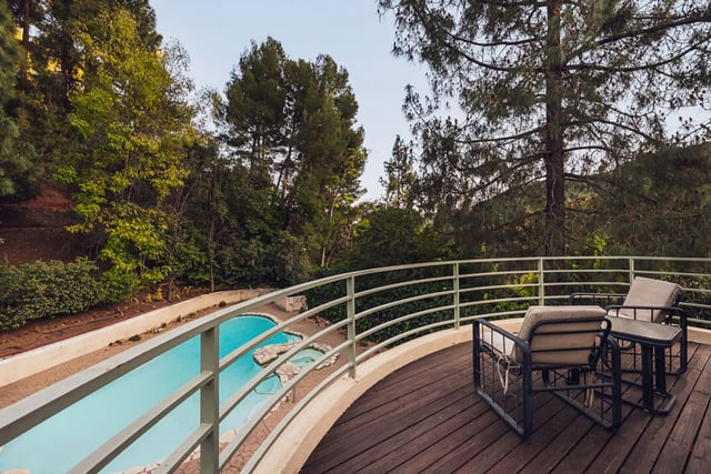 13044 Sky Valley Road, Los Angeles, CA 90049 — photo 13 of 29