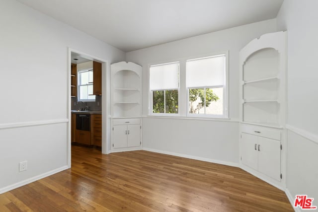 15222 1/2 Dickens Street, Los Angeles, CA 91403 — photo 18 of 53