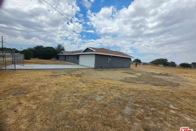 10107 E Avenue R14, Littlerock, CA 93543 — photo 4 of 14
