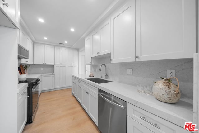 4477 Wilshire Boulevard 308, Los Angeles, CA 90010 — photo 12 of 37