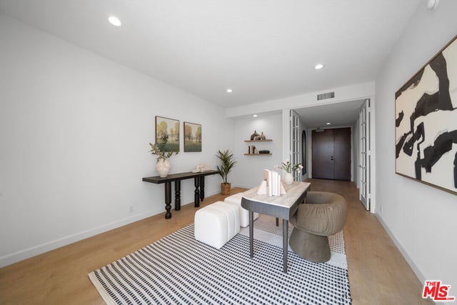 4477 Wilshire Boulevard 308, Los Angeles, CA 90010 — photo 20 of 37