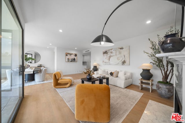 4477 Wilshire Boulevard 308, Los Angeles, CA 90010 — photo 4 of 37