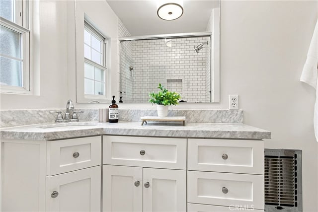 15034 Dickens Street 4, Sherman Oaks, CA 91403 — photo 13 of 35