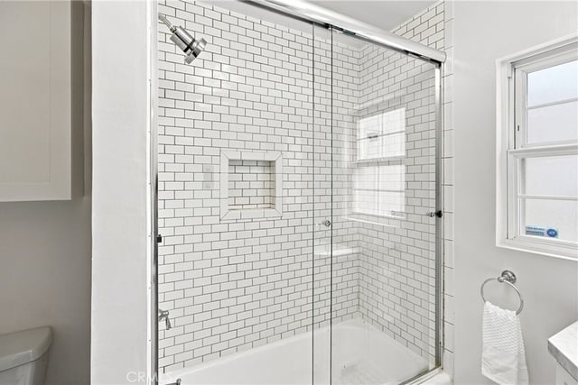 15034 Dickens Street 4, Sherman Oaks, CA 91403 — photo 14 of 35
