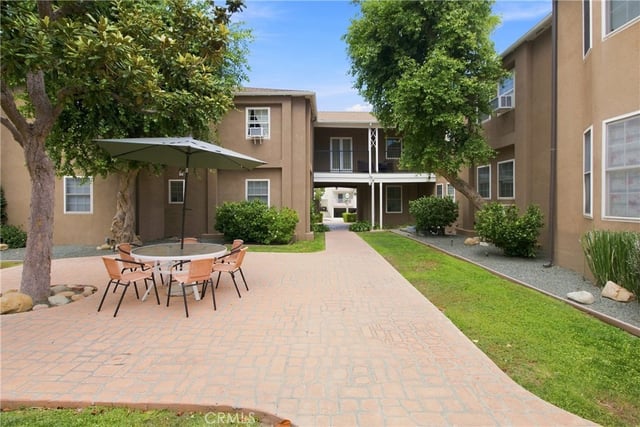 15034 Dickens Street 4, Sherman Oaks, CA 91403 — photo 21 of 35