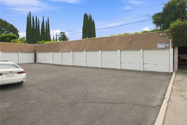 15034 Dickens Street 4, Sherman Oaks, CA 91403 — photo 28 of 35